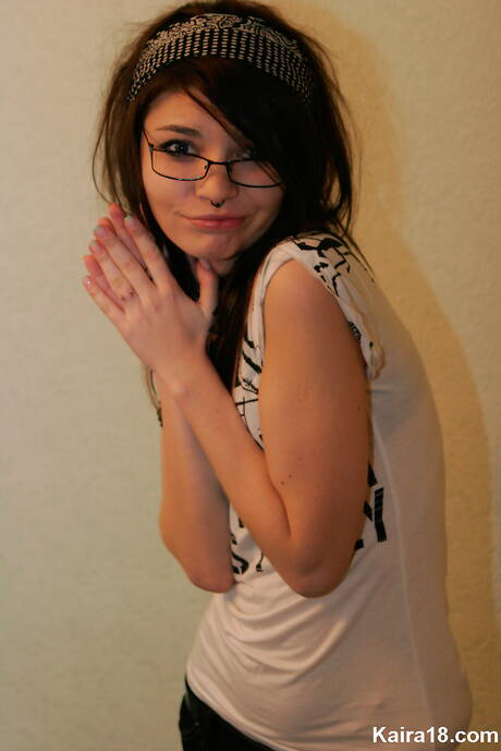 Babesfarm pleased to share with you a free xxx photo gallery with Kaira 18 xxx gallery 175537