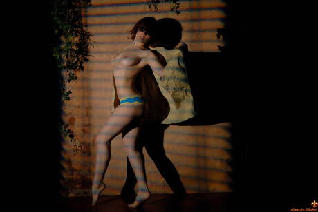 Louis De Mirabert invites you to browse their xxx photos with Ludivine exhibit nice form